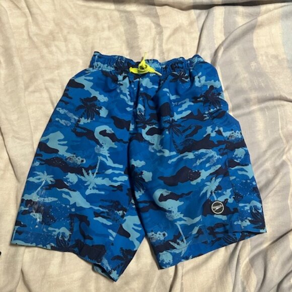 Speedo Swim shorts size 14-16 boys - Picture 1 of 1